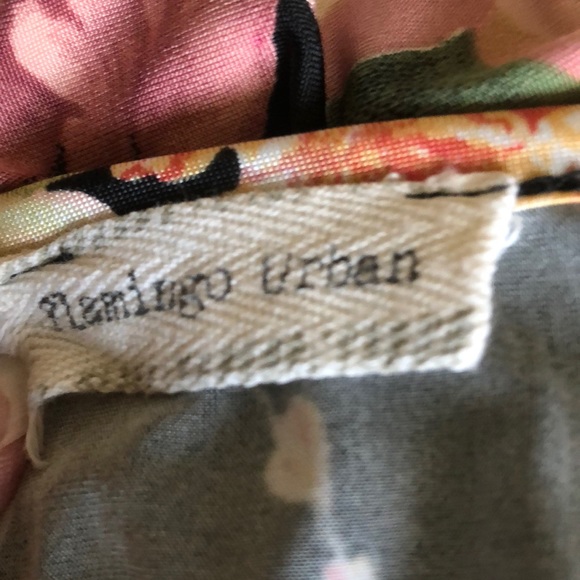 ✨Host Pick✨Pink Lily Floral Top - Picture 8 of 9